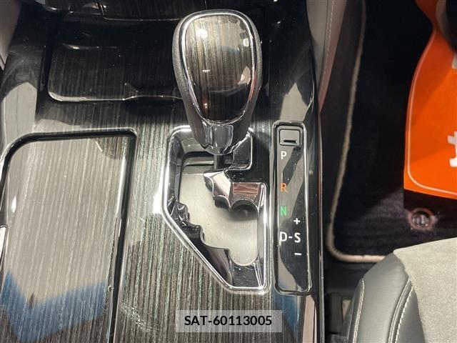 Toyota CROWN 2016 8734387-22
