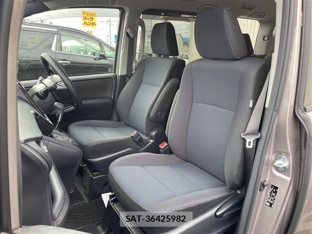 Toyota NOAH 2020 8706397-10