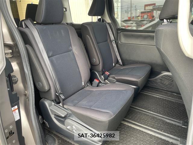 Toyota NOAH 2020 8706397-11