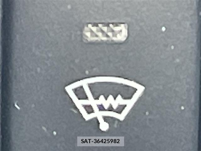 Toyota NOAH 2020 8706397-3