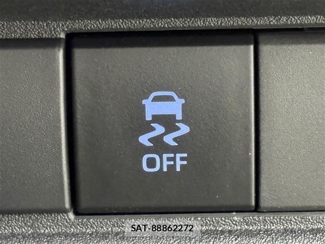 Toyota SIENTA 2022 8671855-9