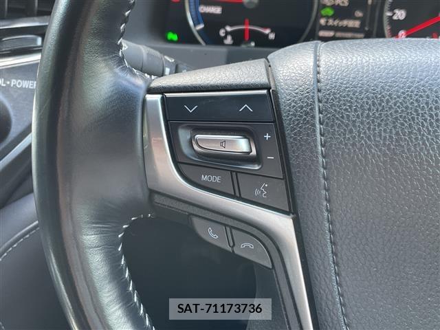 Toyota CROWN 2018 8734405-9