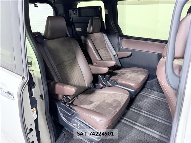 Toyota ESQUIRE 2018 8716769-4