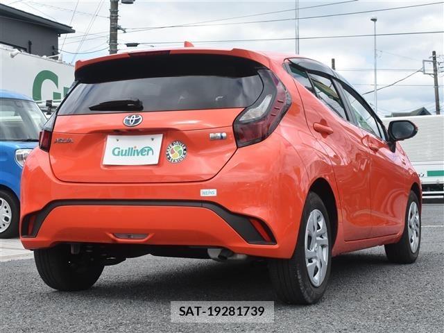 Toyota AQUA 2023 8949033-16