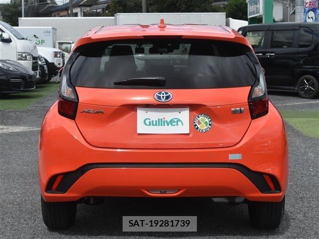 Toyota AQUA 2023 8949033-18