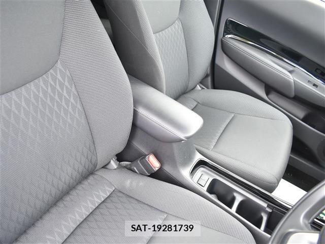 Toyota AQUA 2023 8949033-5