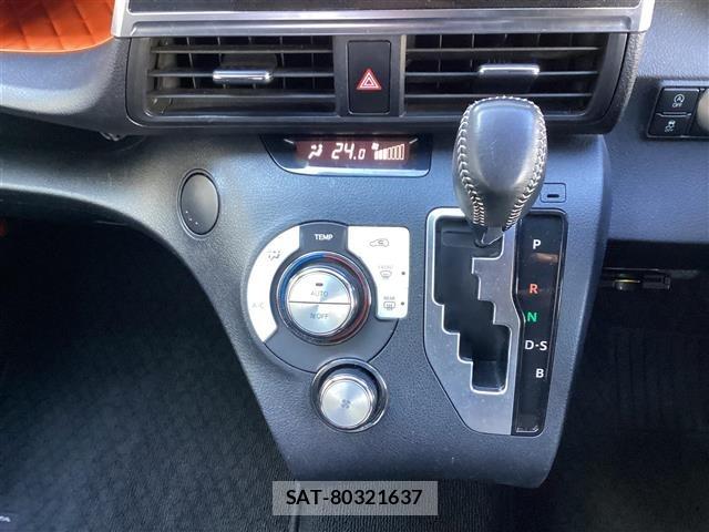 Toyota SIENTA 2015 8671856-13