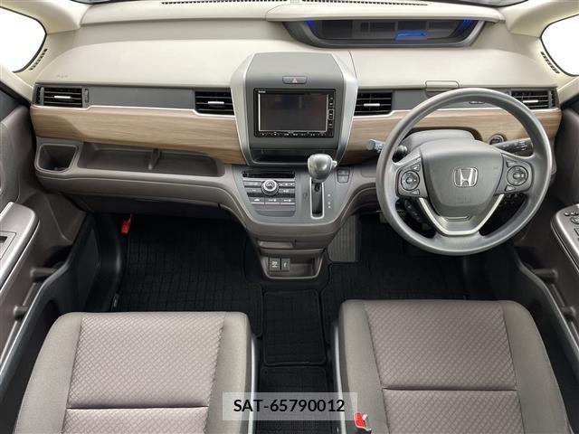 Honda FREED 2022 8716389-15