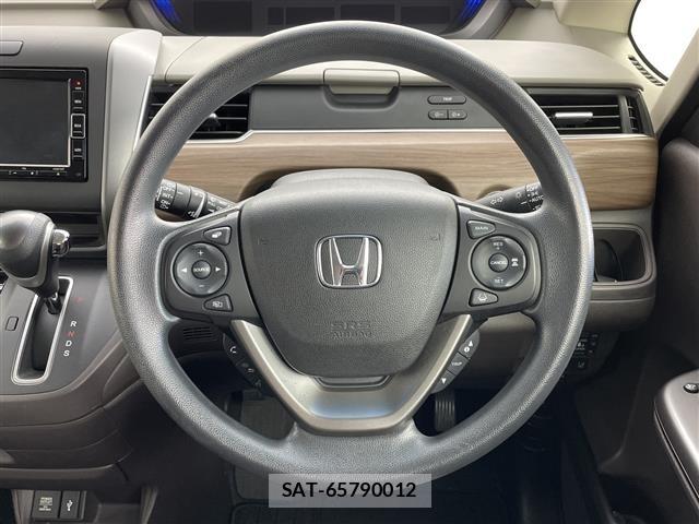 Honda FREED 2022 8716389-19