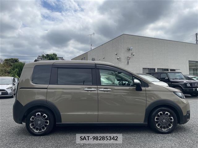 Honda FREED 2024 8716390-7