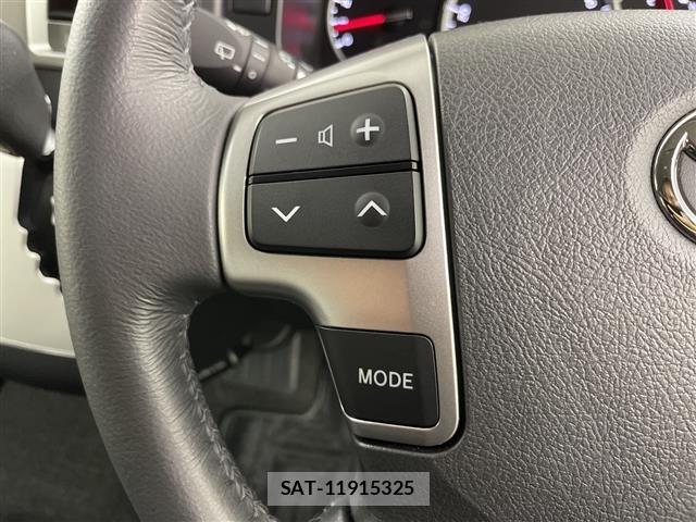 Toyota HIACE WAGON 2017 8701667-1