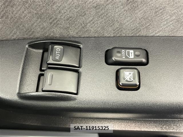 Toyota HIACE WAGON 2017 8701667-10