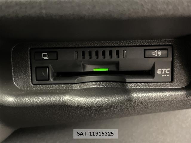 Toyota HIACE WAGON 2017 8701667-11