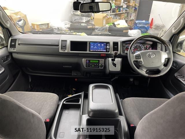 Toyota HIACE WAGON 2017 8701667-14