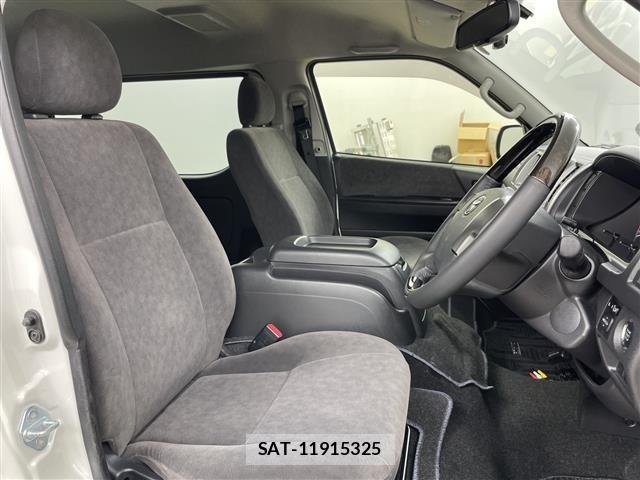 Toyota HIACE WAGON 2017 8701667-2