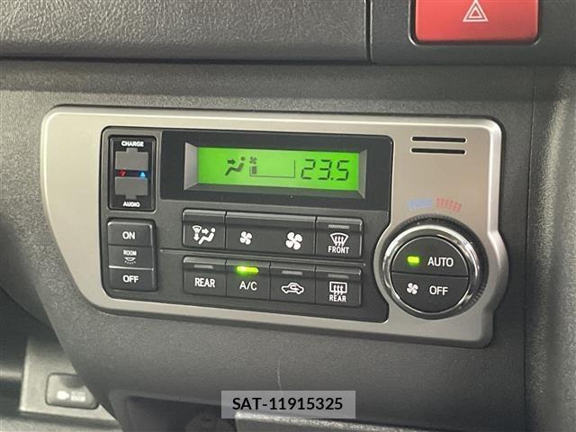 Toyota HIACE WAGON 2017 8701667-7