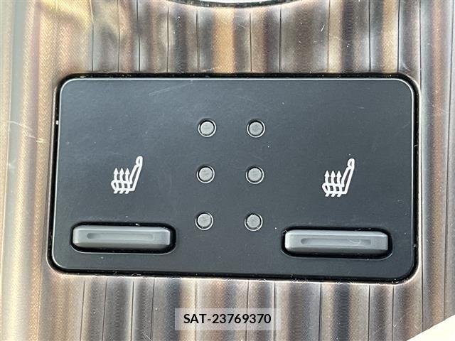 Toyota CAMRY 2017 8885523-1