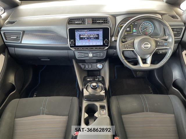 Nissan LEAF 2022 8675721-14