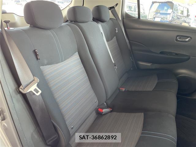 Nissan LEAF 2022 8675721-16
