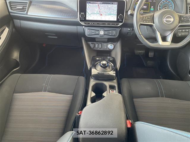 Nissan LEAF 2022 8675721-20