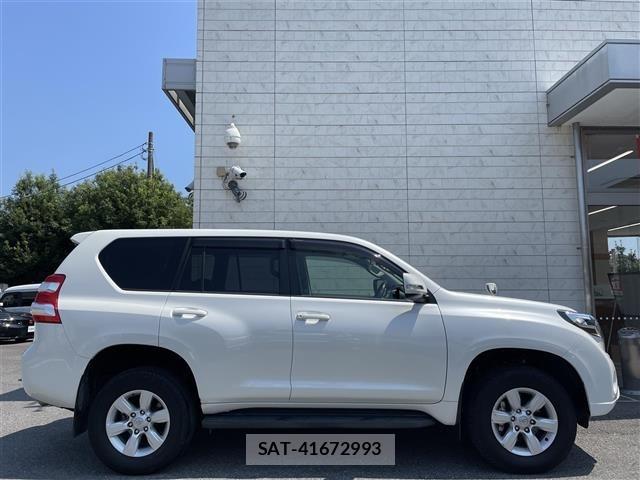 Toyota LAND CRUISER PRADO 2017 8907497-3