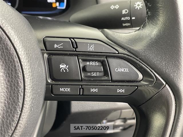 Toyota AQUA 2022 8705846-10