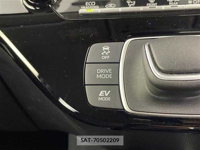 Toyota AQUA 2022 8705846-3