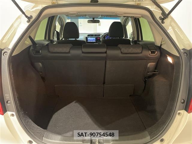 Honda FIT 2017 8922221-19