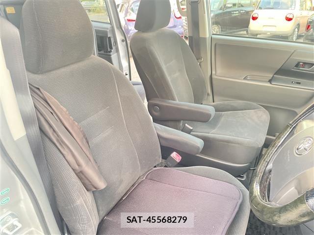 Toyota NOAH 2008 8706398-5