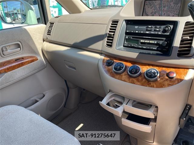 Nissan SERENA 2003 8928186-4