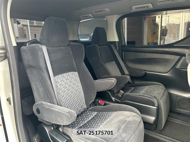 Toyota VELLFIRE 2016 8674416-1