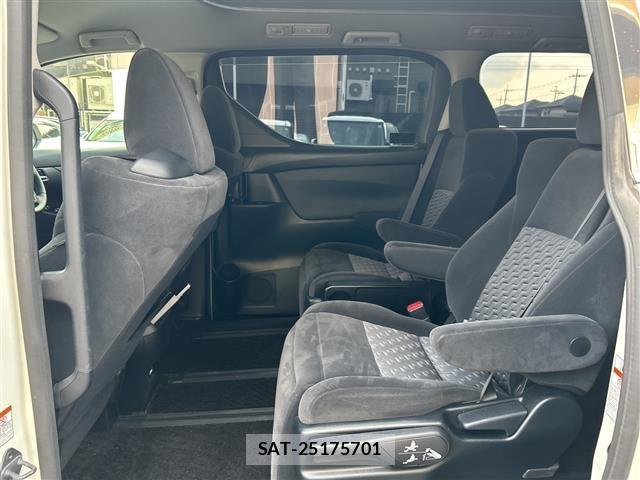 Toyota VELLFIRE 2016 8674416-3