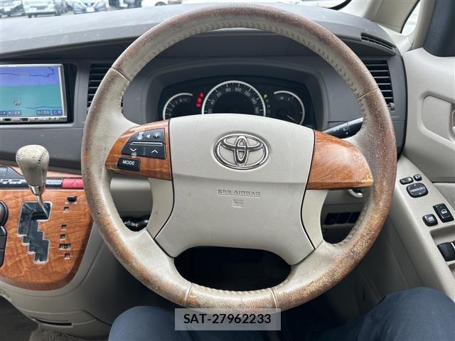 Toyota ISIS 2009 8787798-14