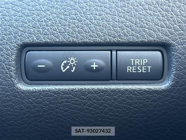 Nissan X-TRAIL 2015 8929927-10