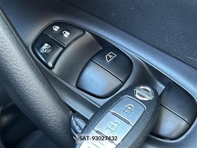 Nissan X-TRAIL 2015 8929927-11