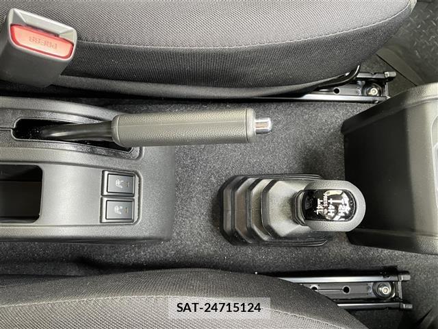 Suzuki JIMNY 2024 8932998-11