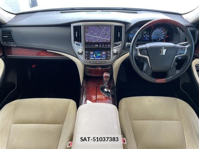 Toyota CROWN MAJESTA 2013 8784767-14