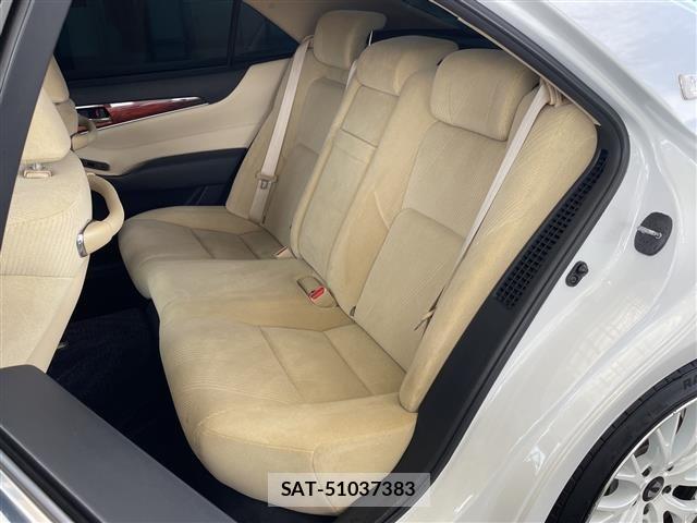 Toyota CROWN MAJESTA 2013 8784767-6