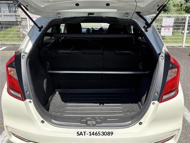 Honda FIT 2017 8922230-1