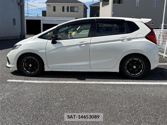 Honda FIT 2017 8922230-18