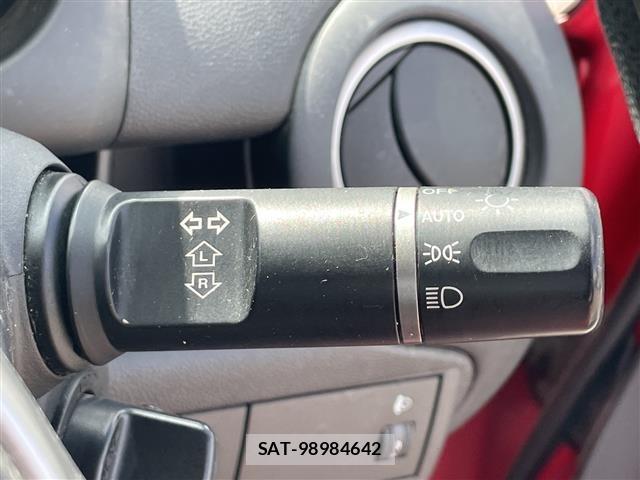 Mazda DEMIO 2011 8908183-6