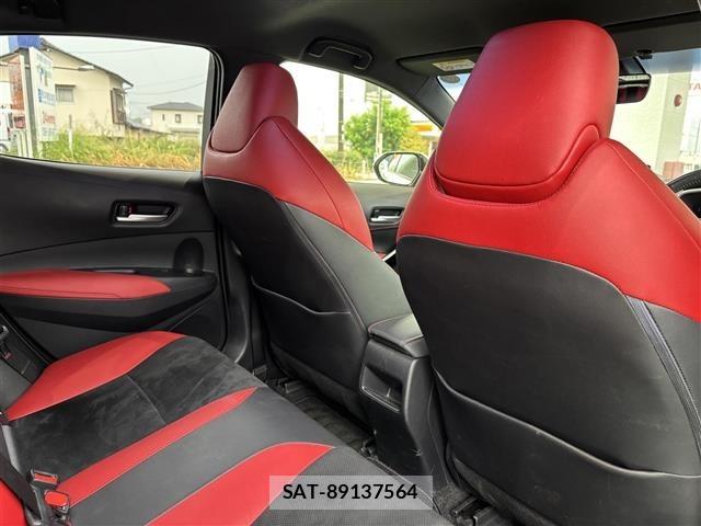 Toyota COROLLA SPORT 2018 8889415-13