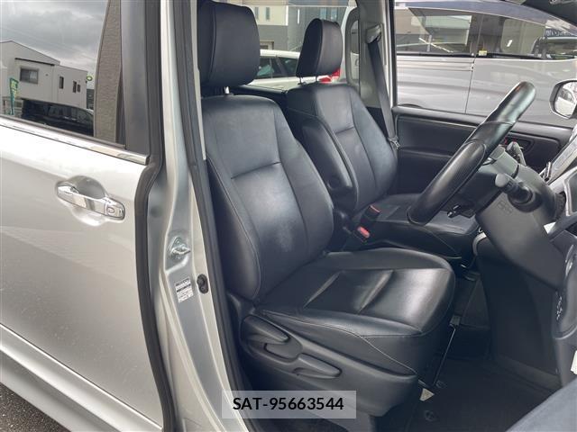 Toyota ESQUIRE 2015 8716770-2