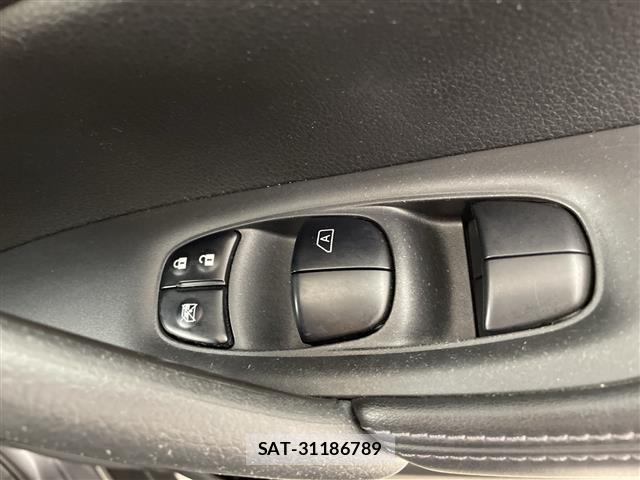 Nissan X-TRAIL 2021 8929935-10