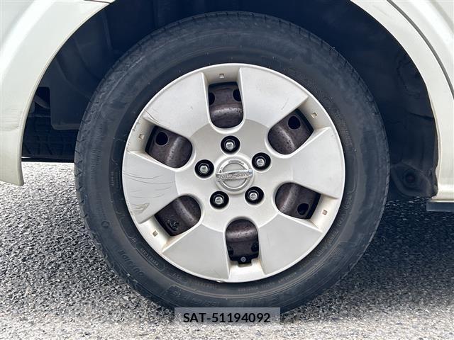 Nissan LAFESTA 2005 8821258-3