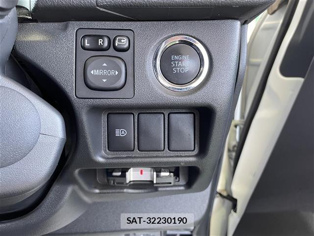 Toyota HIACE VAN 2022 8698144-10