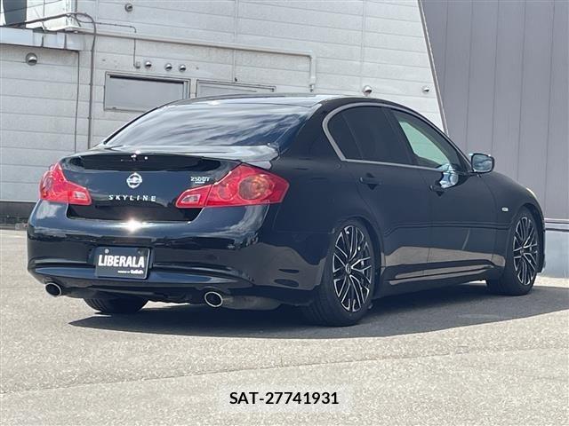 Nissan SKYLINE 2011 8909211-12