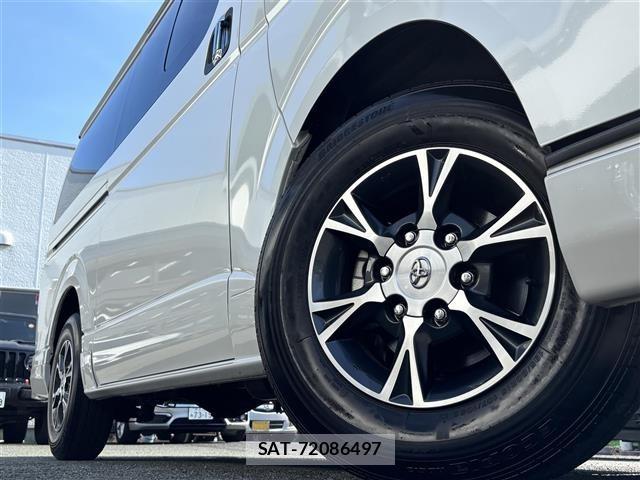 Toyota HIACE VAN 2025 8698157-1