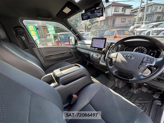 Toyota HIACE VAN 2025 8698157-12