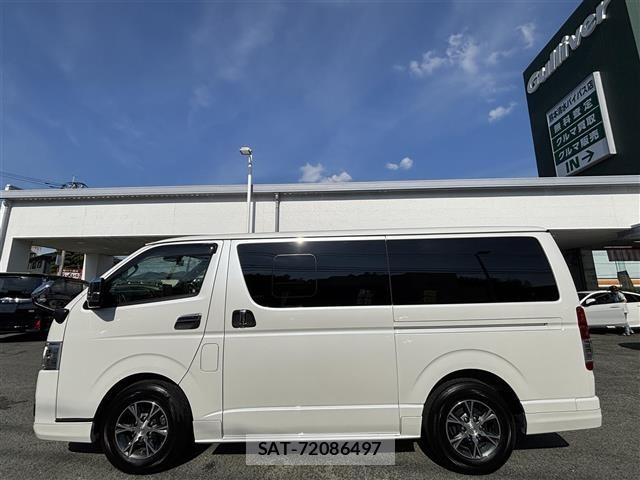 Toyota HIACE VAN 2025 8698157-20